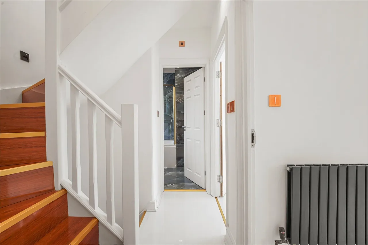 Milton Crescent, Ilford, IG2, photo 18