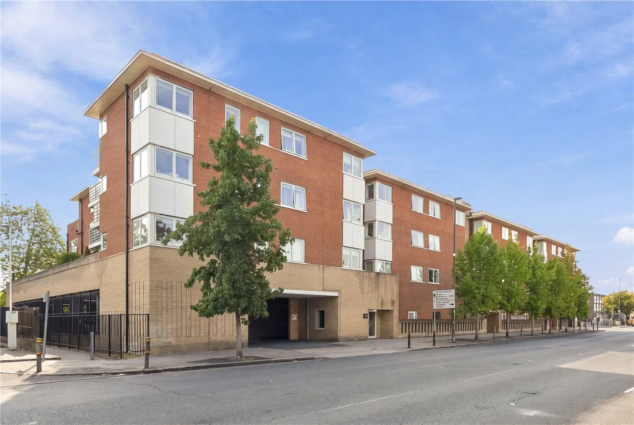 Kingston Road, London, SW20, photo 7