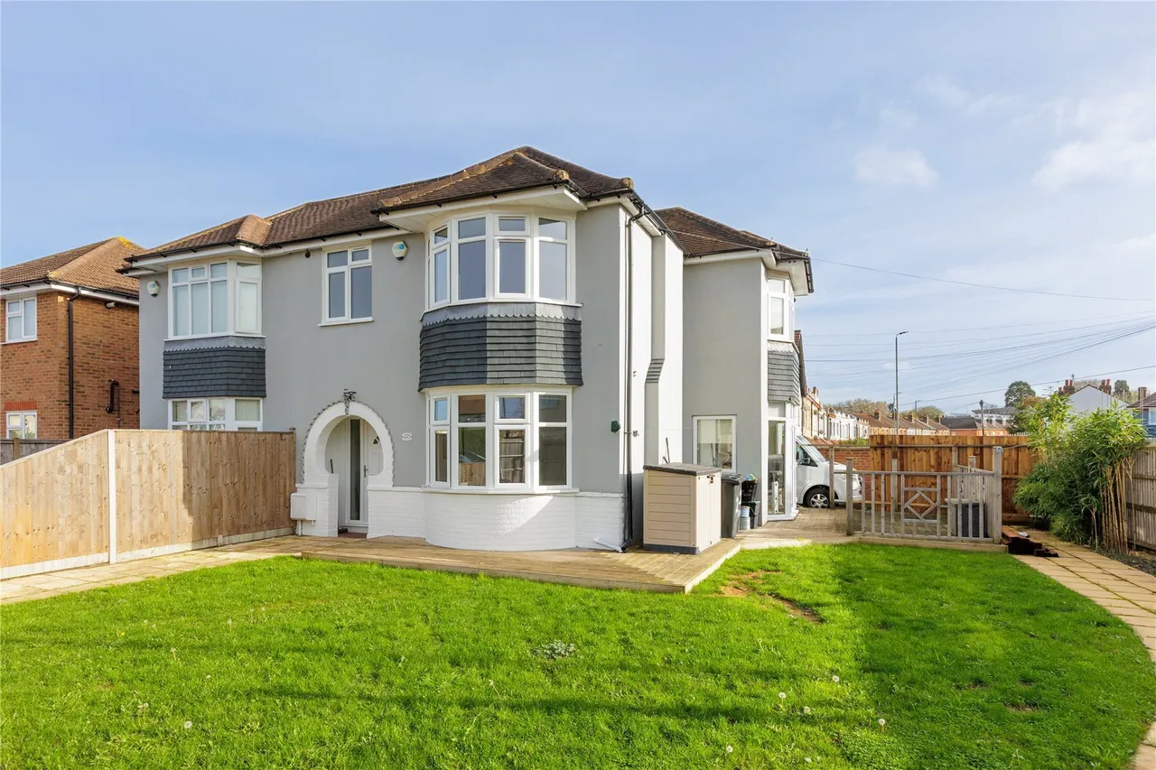 3 bed house for sale — Goodmead Road, Orpington, BR6