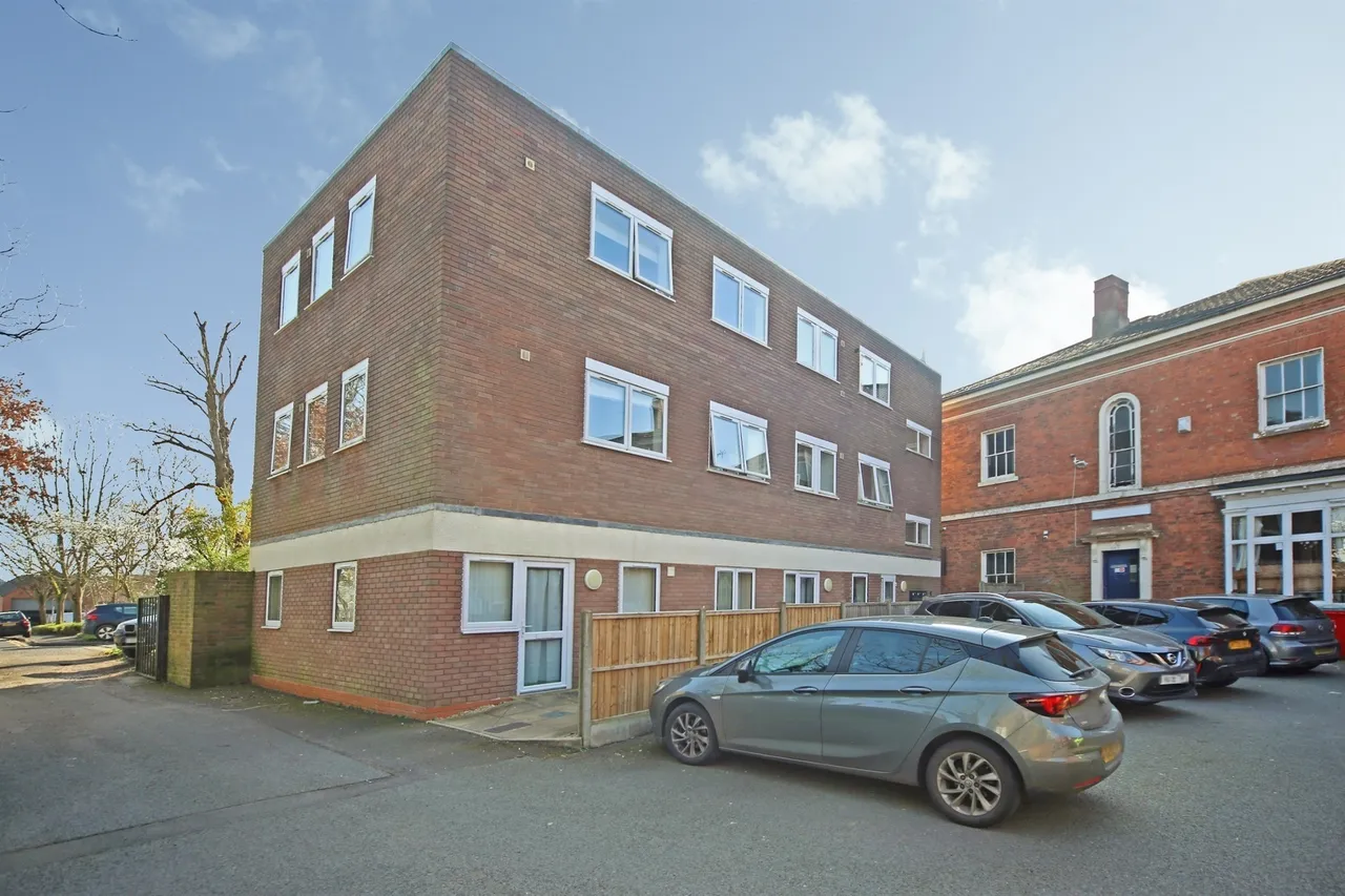 1 bed flat for sale — Herbert Street, Redditch