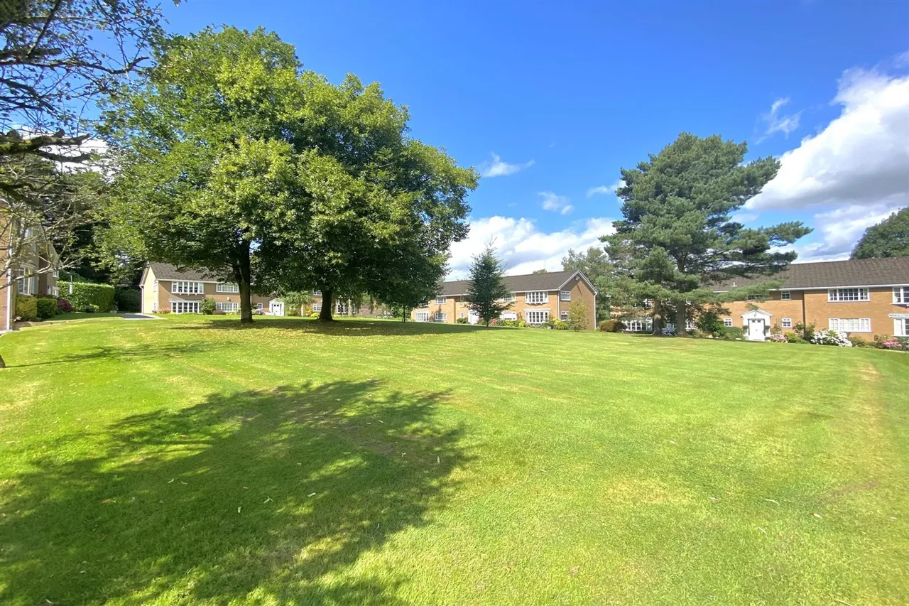 Castle Hill Court, Macclesfield, photo 11