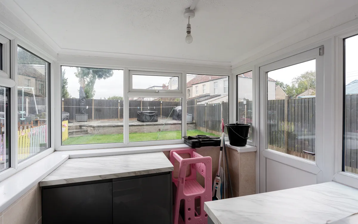 St. James Street, Mangotsfield, BS16, photo 9