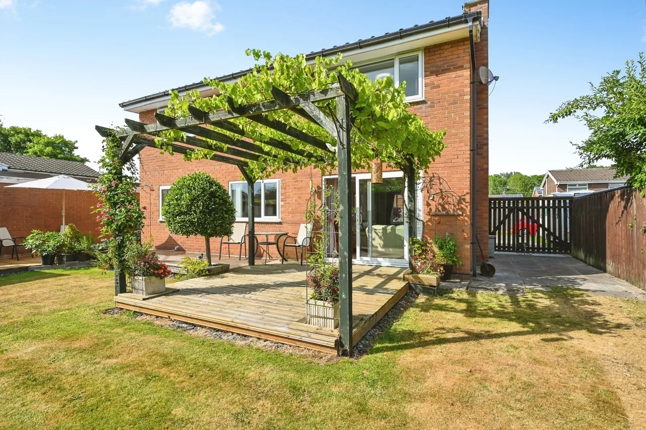 Wenlock Road, Beechwood, WA7, photo 25