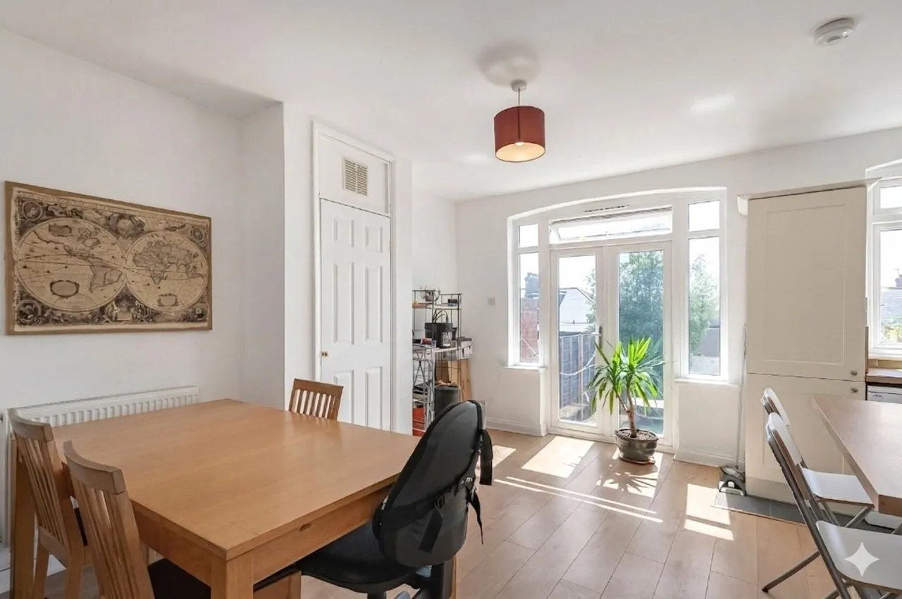 Edencourt Road, Furzedown, photo 3