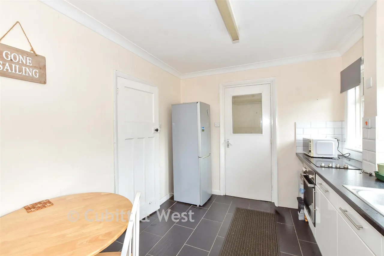 Fitzalan Road, Arundel, BN18, photo 6