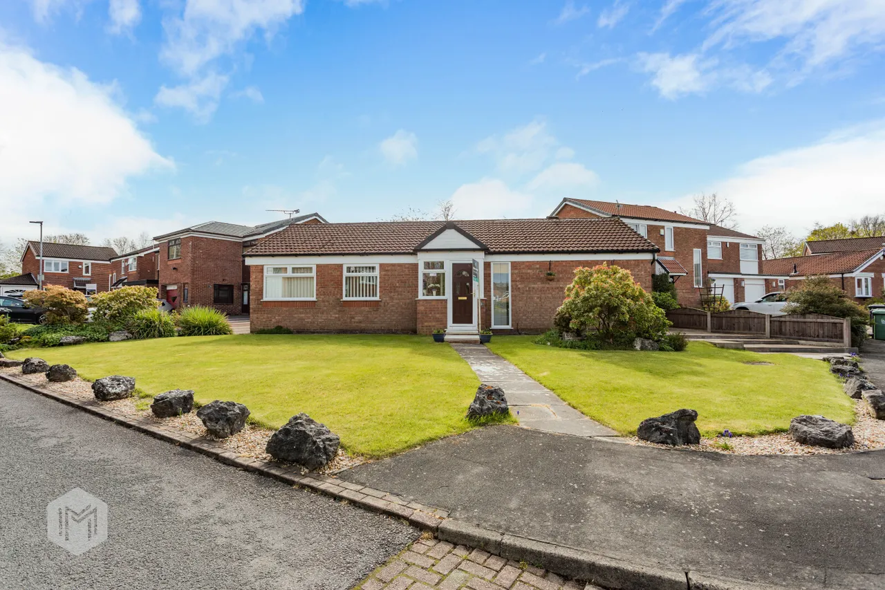 3 bed house for sale — Bourton Court, Tyldesley, Manchester, M29 8QR