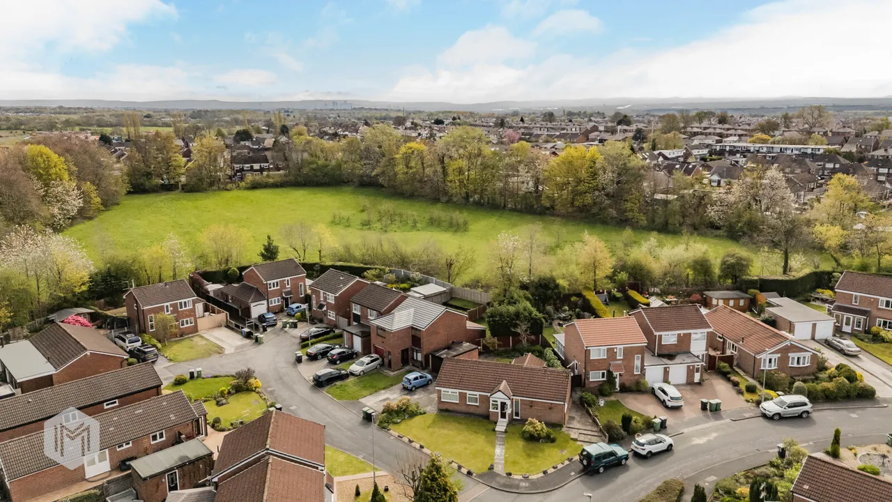 Bourton Court, Tyldesley, Manchester, M29 8QR, photo 5