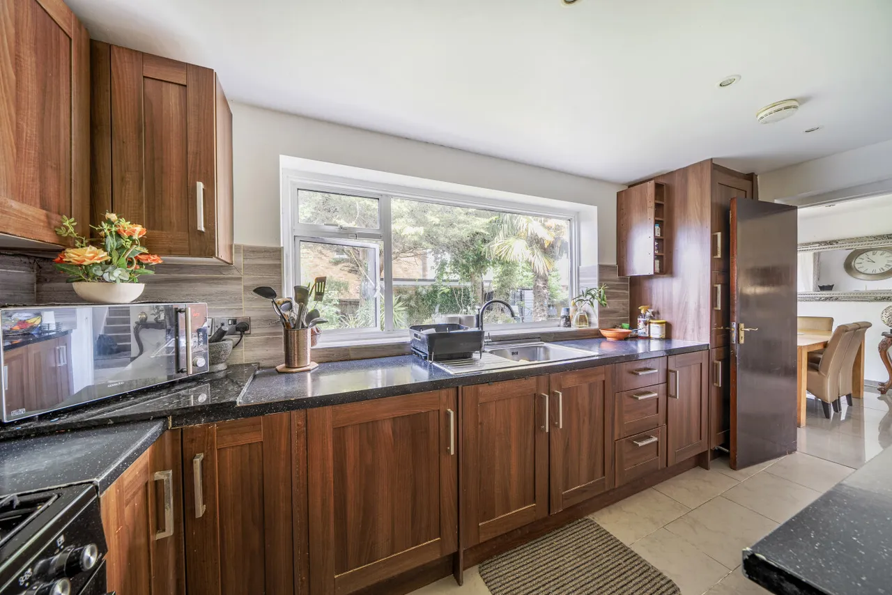 Mead Way, Hayes, BR2, photo 3
