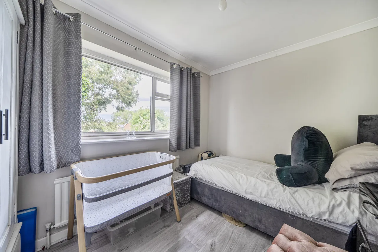 Mead Way, Hayes, BR2, photo 12