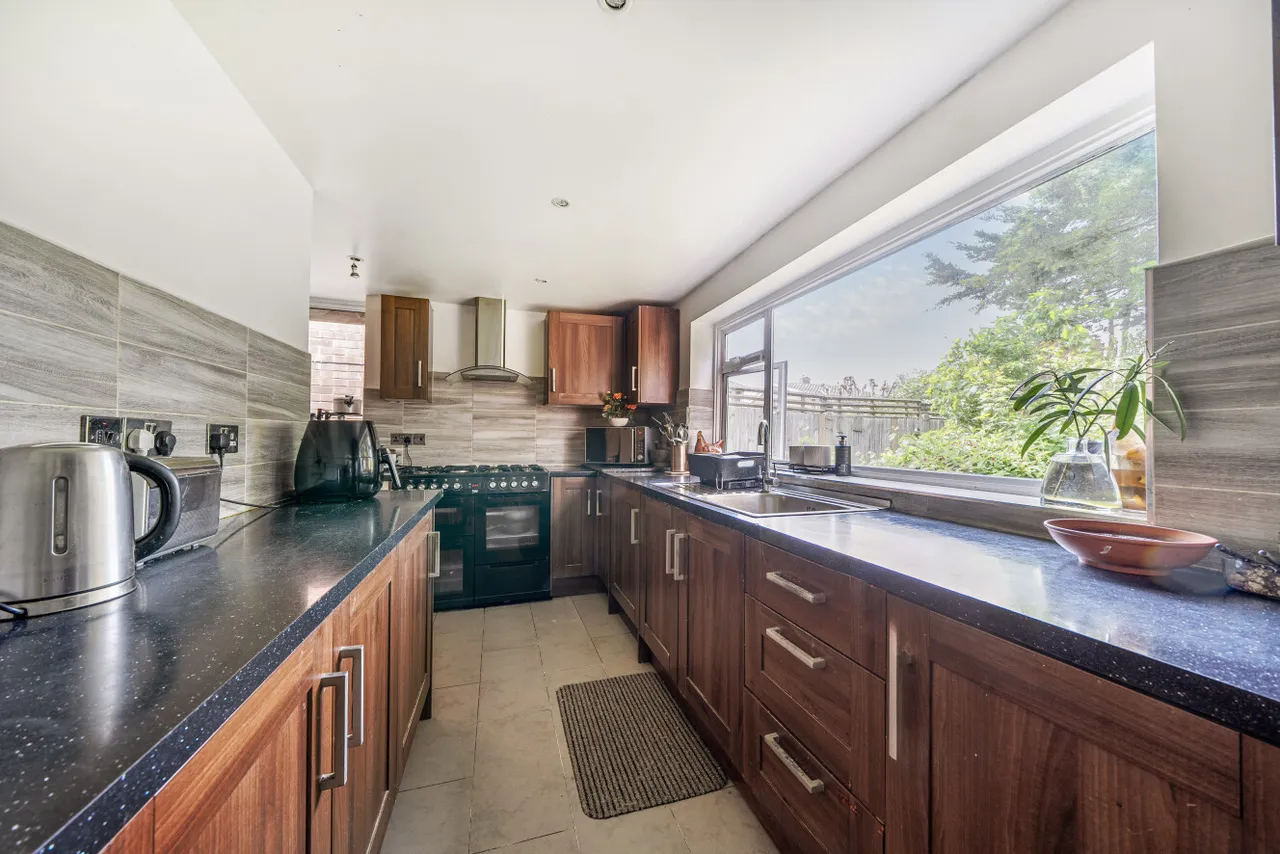 Mead Way, Hayes, BR2, photo 9