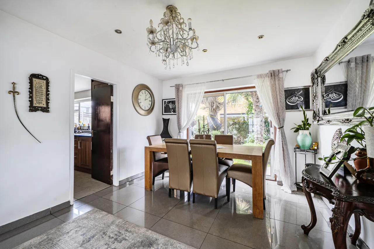 Mead Way, Hayes, BR2, photo 4