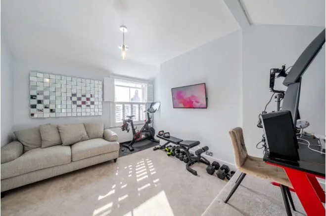 Windermere Road, London, N10, photo 17