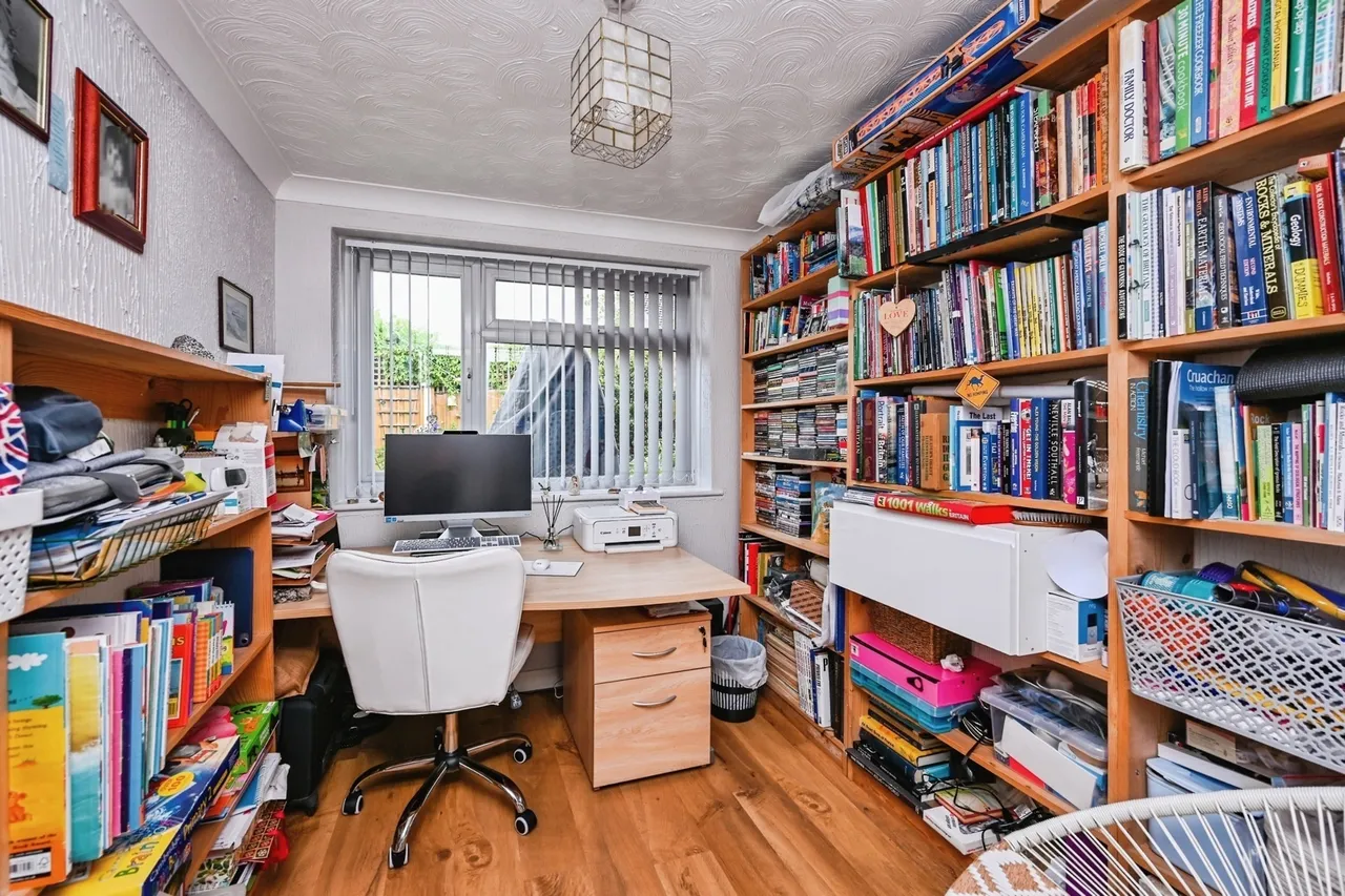 Mallory Avenue, Liverpool, L31, photo 13