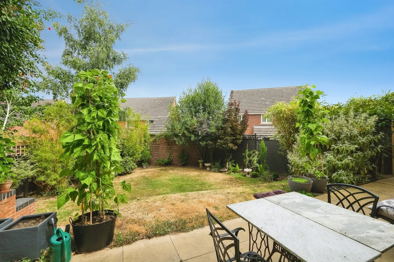 Upper Field Close, Hereford, HR2, photo 18