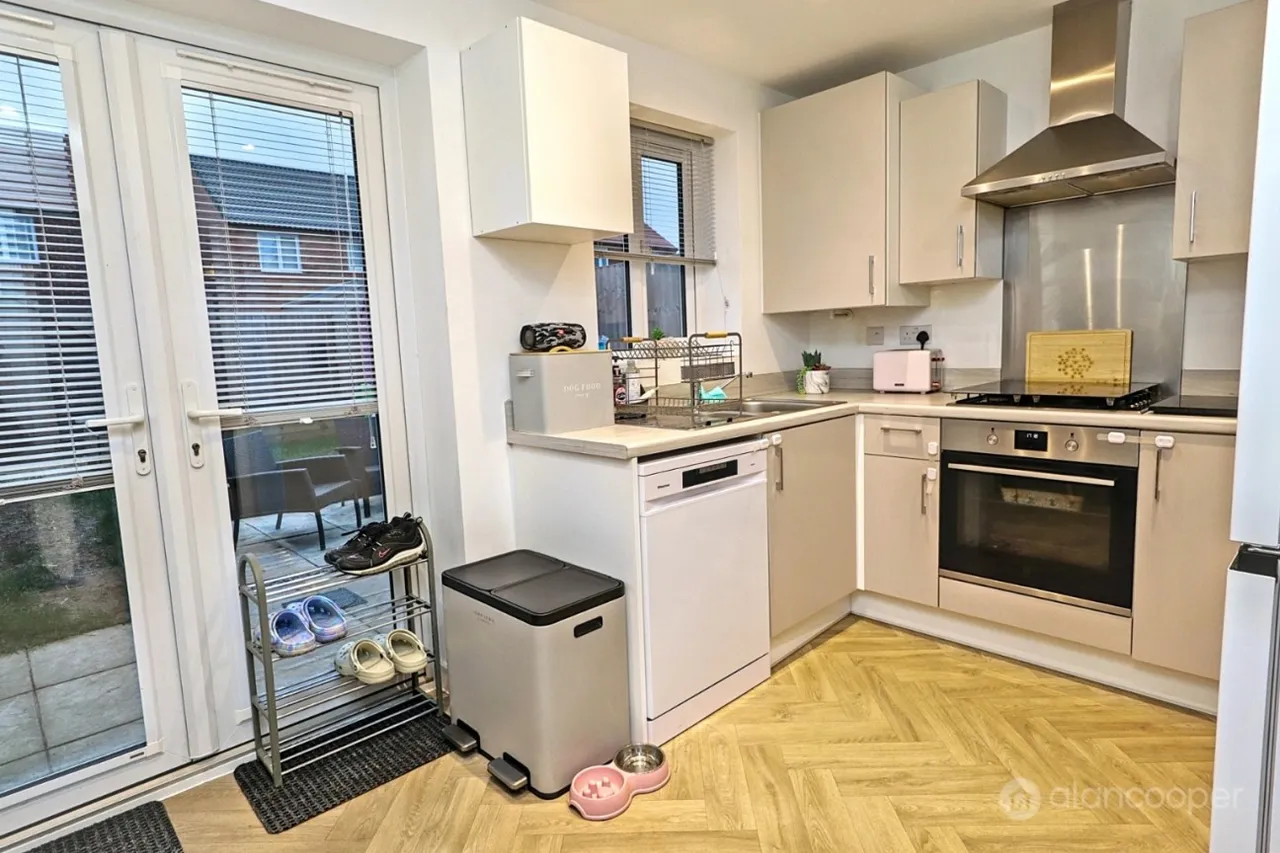 Julius Way, Nuneaton, CV11, photo 7
