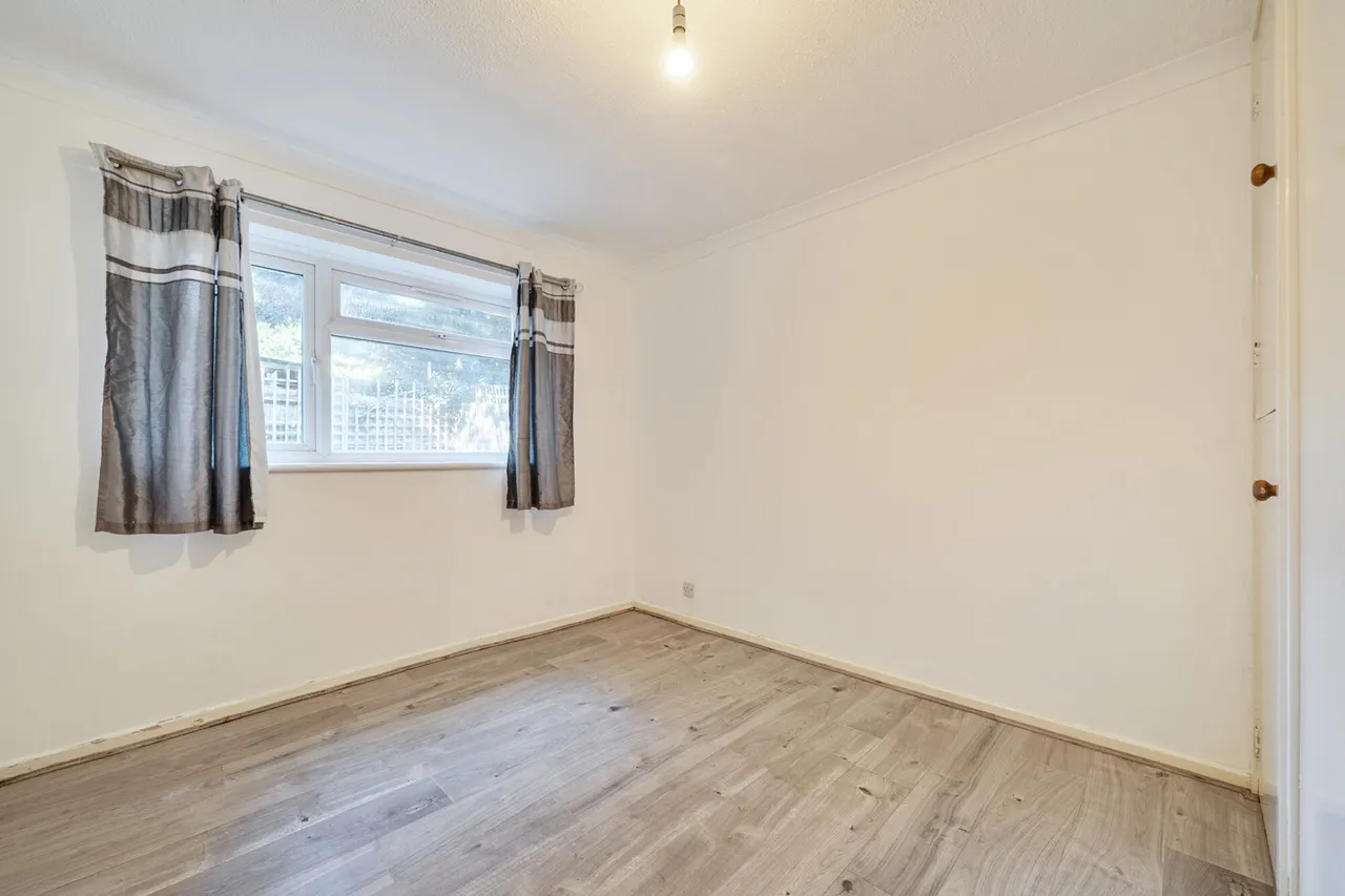 Beeton Close, Hatch End, HA5, photo 8