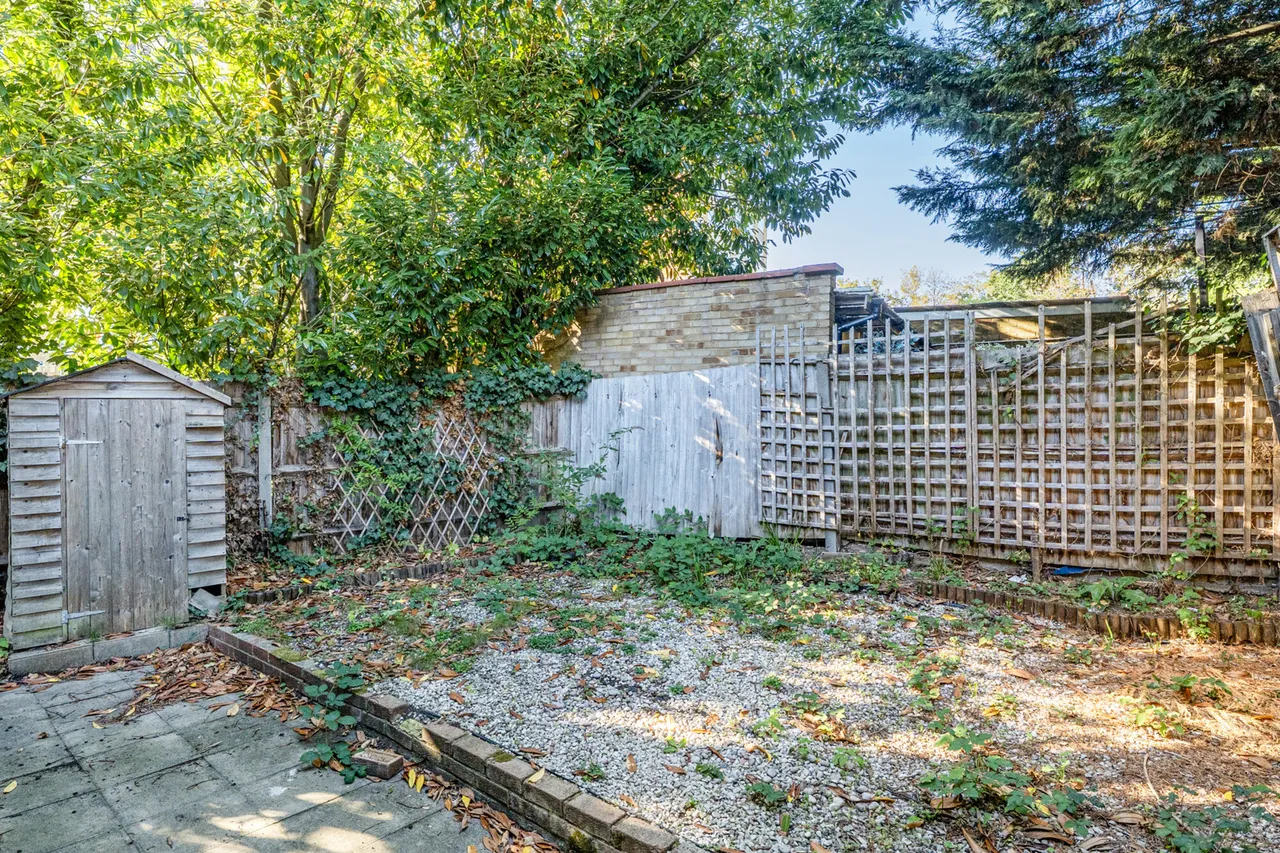Beeton Close, Hatch End, HA5, photo 4