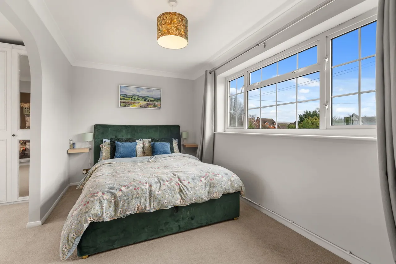 Swan Lane, Stoke Orchard, GL52, photo 18