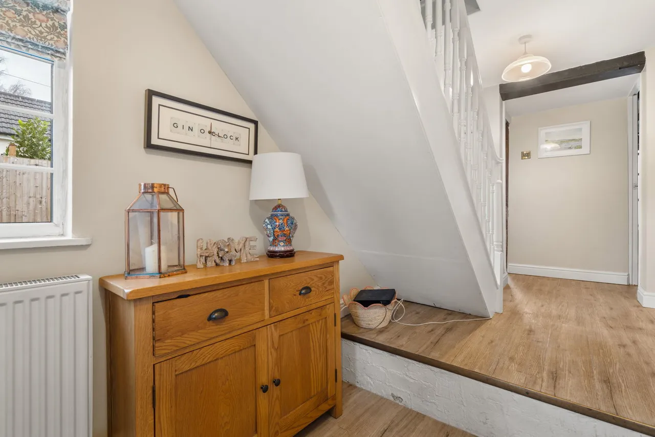 Swan Lane, Stoke Orchard, GL52, photo 20
