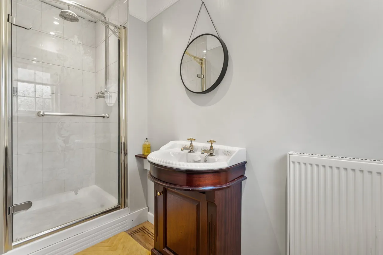 Swan Lane, Stoke Orchard, GL52, photo 15