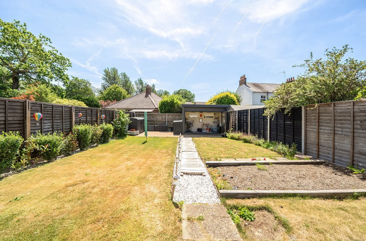 Whites Road, Farnborough, Hampshire, GU14 6PD, photo 18