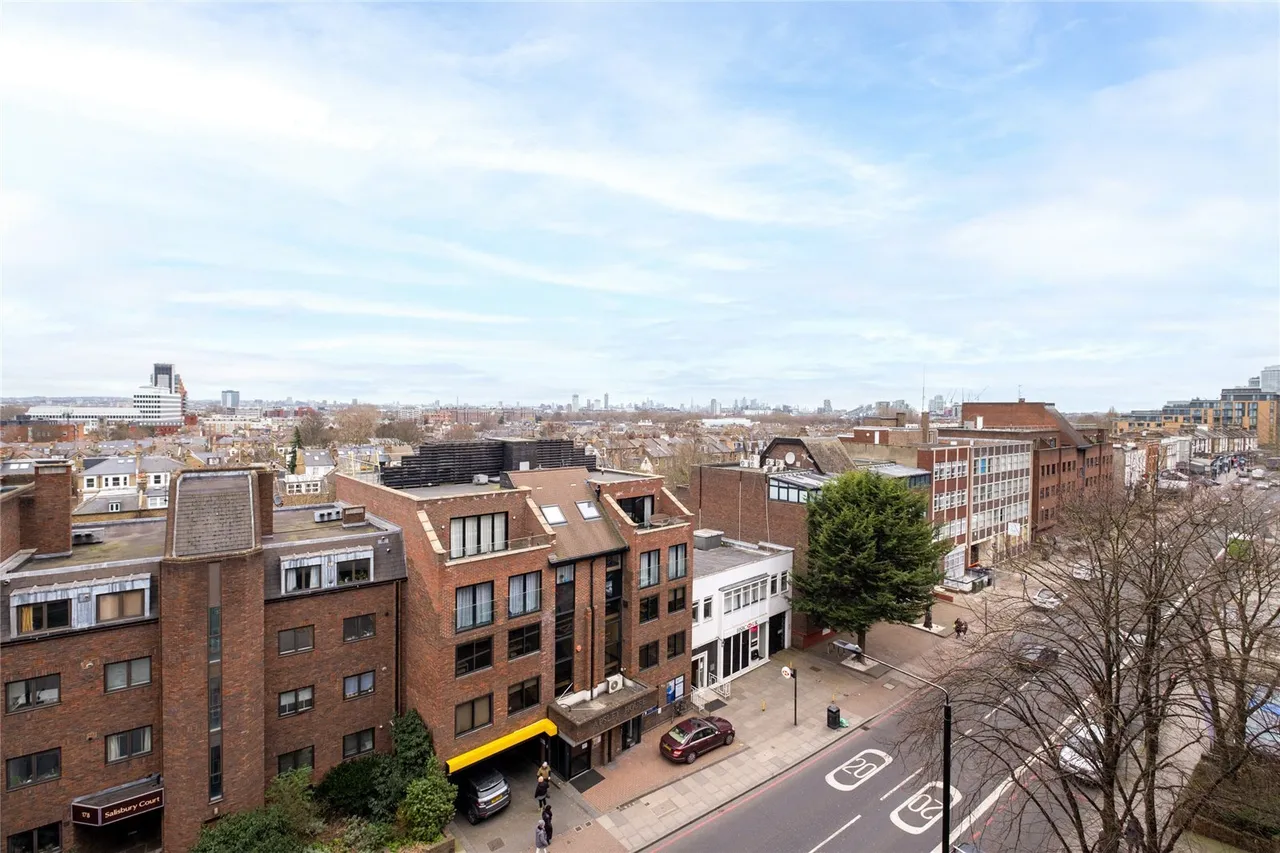 Upper Richmond Road, London, SW15, photo 6