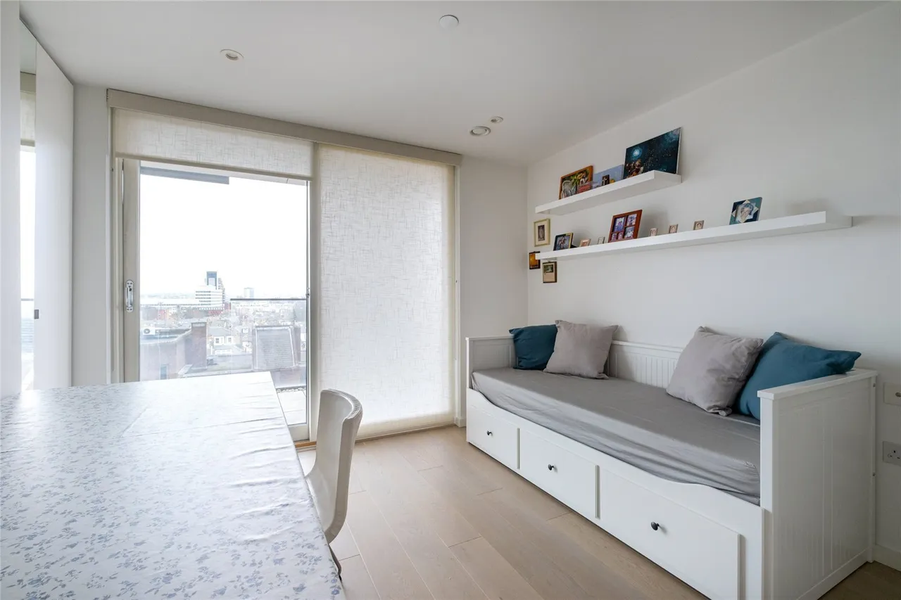 Upper Richmond Road, London, SW15, photo 9