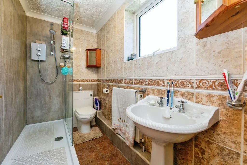 Doncaster Place, East Dene, S65, photo 14