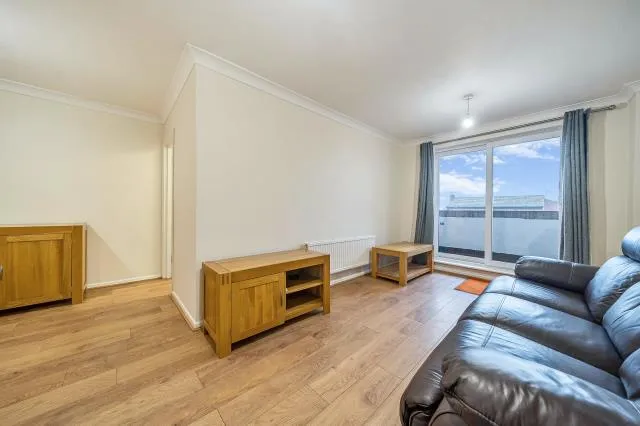 Savile Way, Grove, OX12, photo 16