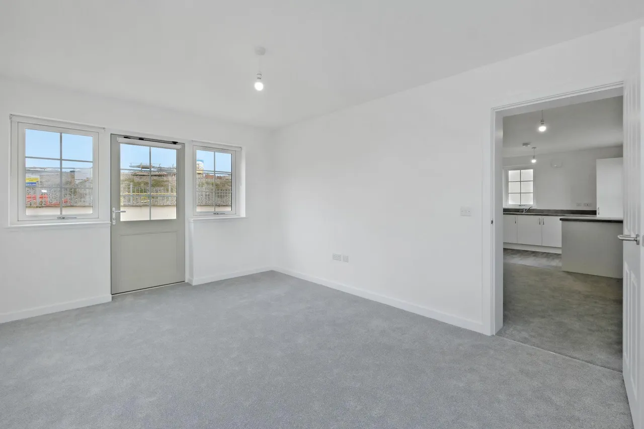 The Ramsay, Landale Court, AB39, photo 3