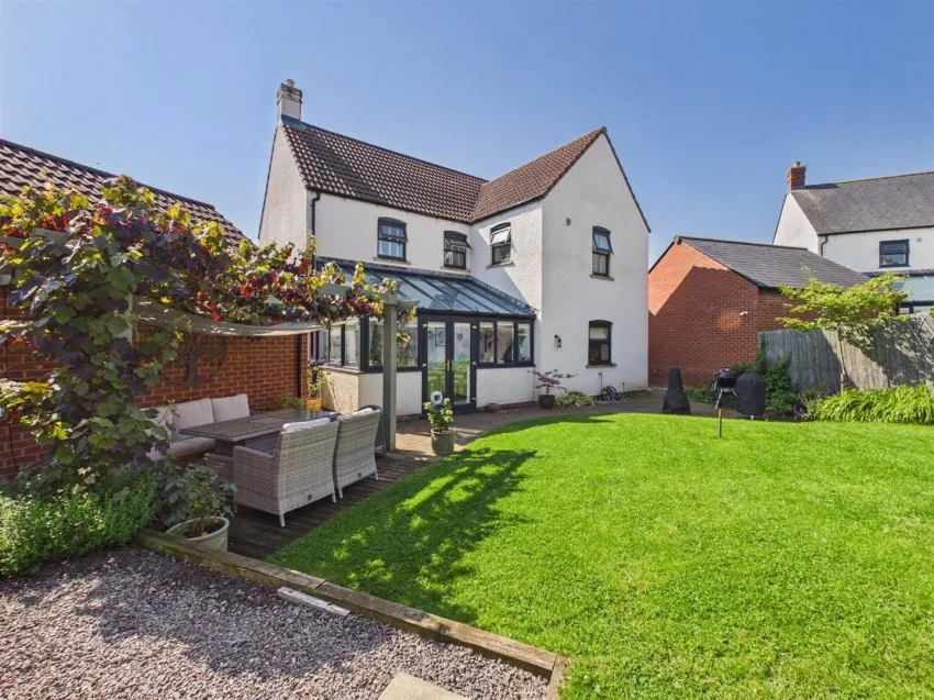 Rectory Close, Maisemore, photo 21