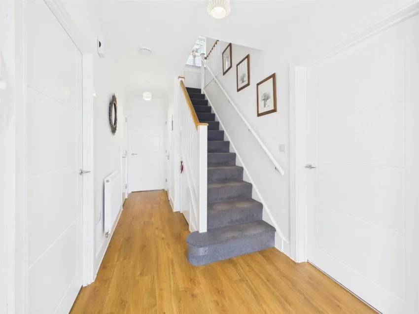 Rectory Close, Maisemore, photo 13