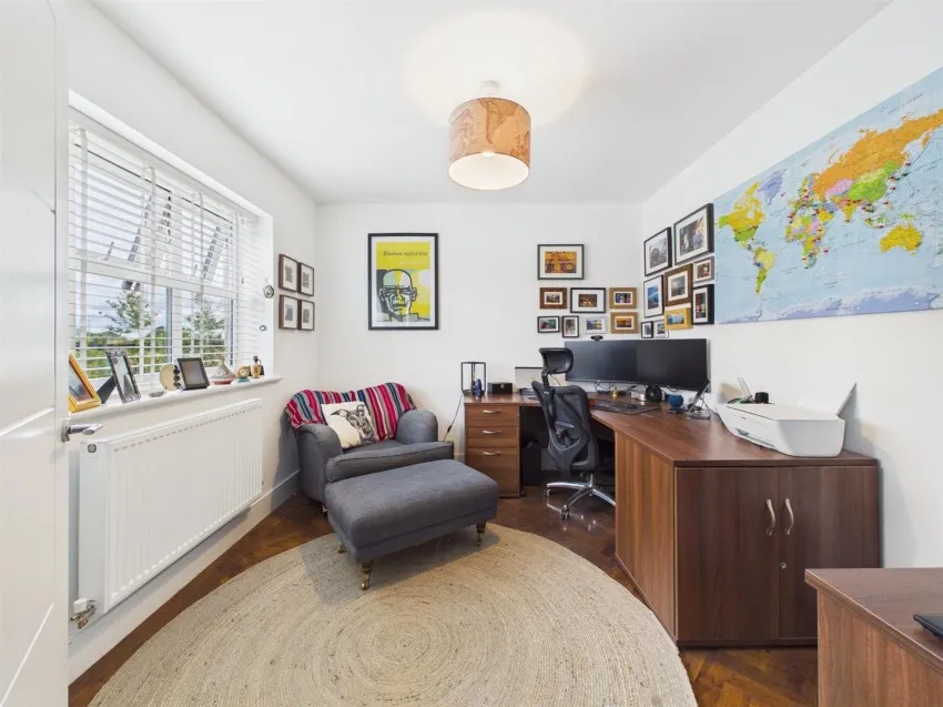 Rectory Close, Maisemore, photo 11