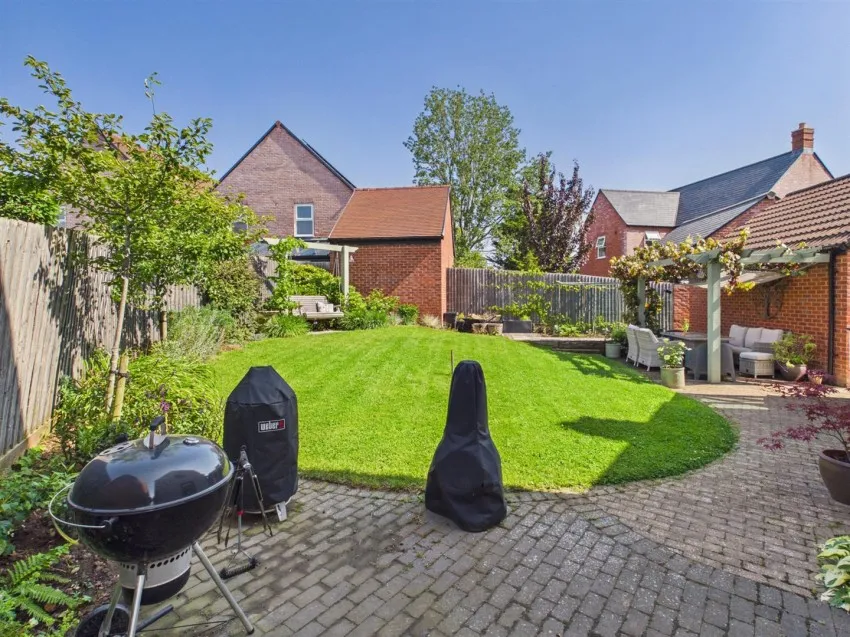 Rectory Close, Maisemore, photo 19