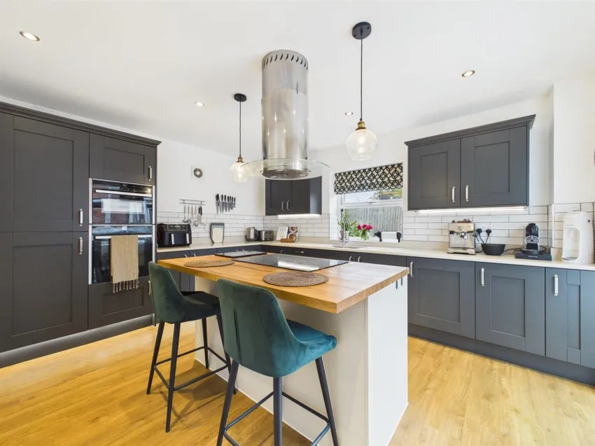 Rectory Close, Maisemore, photo 5