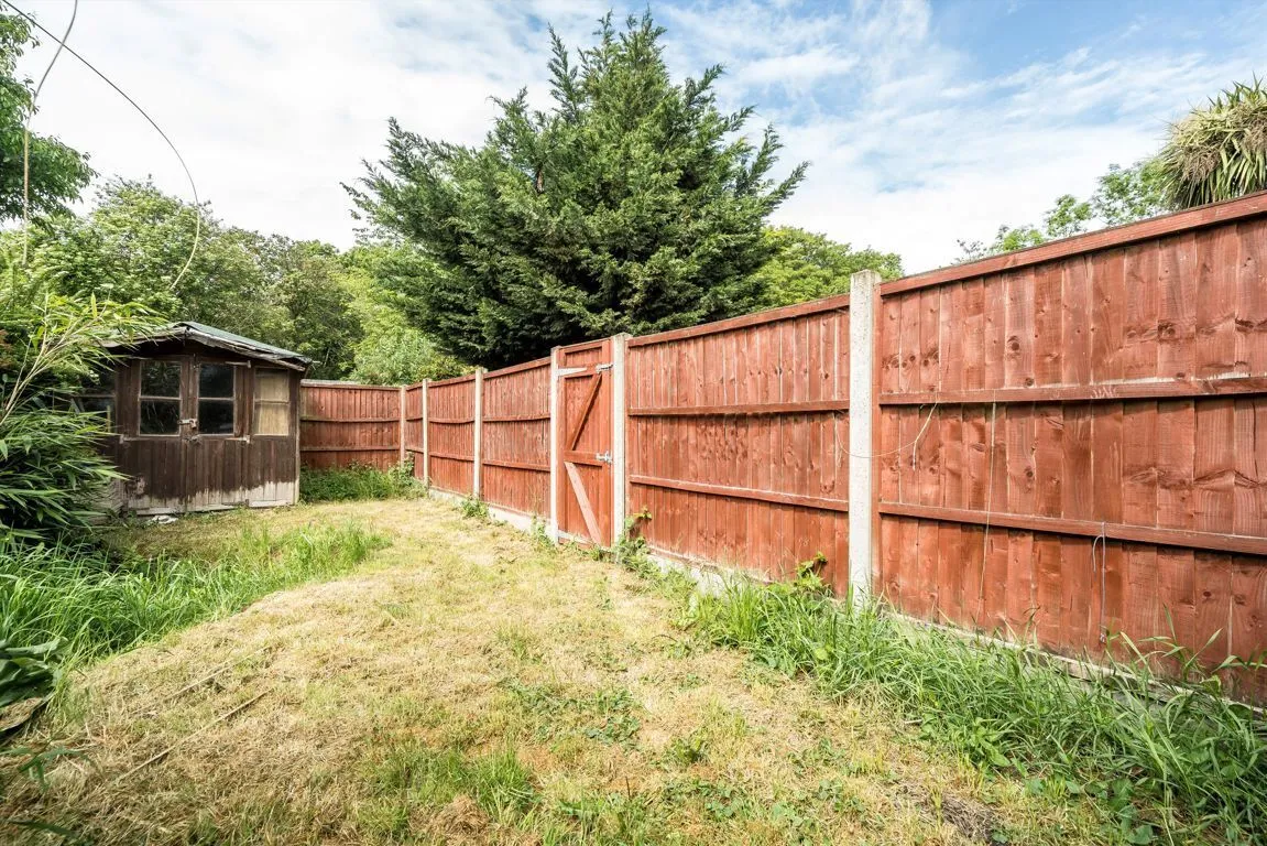 Grosvenor Road, W7, photo 5
