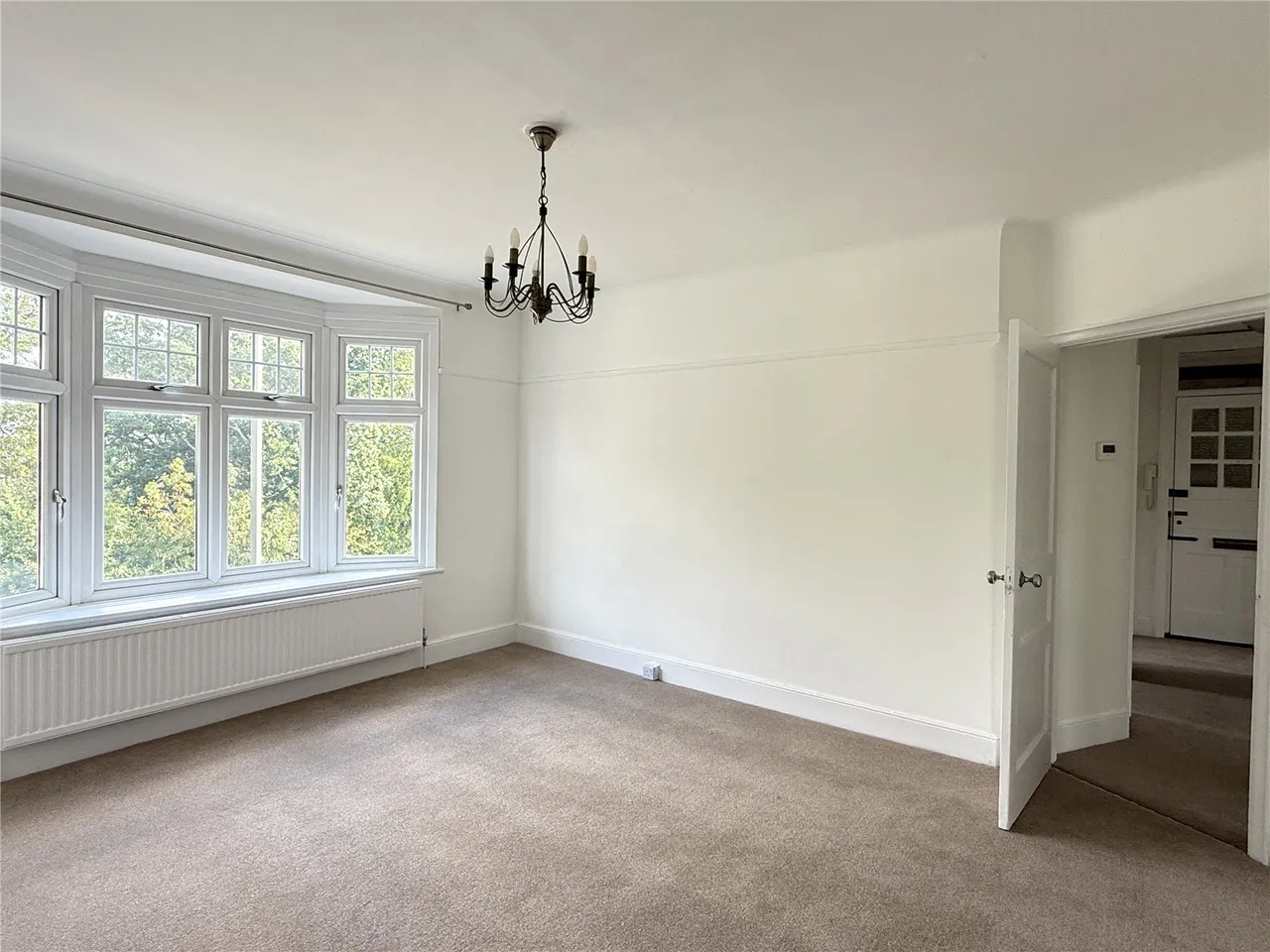 Hillside Mansions, Barnet Hill, High Barnet, Herts, EN5 5RH, photo 3