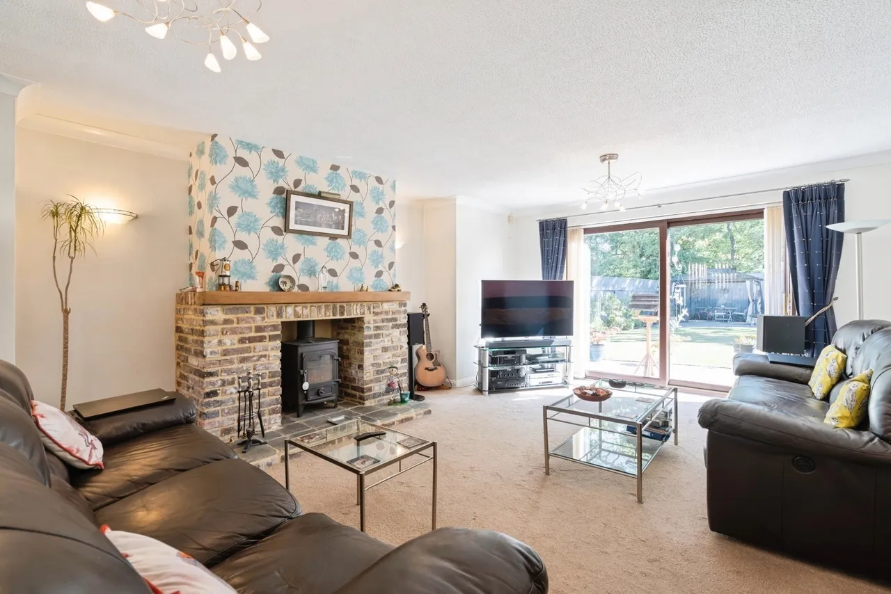 Lyndhurst Road, Ashurst, SO40, photo 2