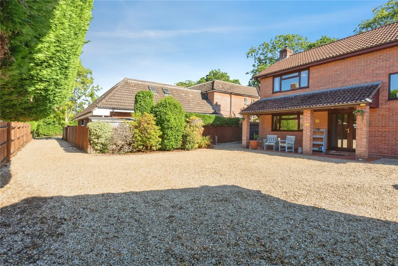 Lyndhurst Road, Ashurst, SO40, photo 14