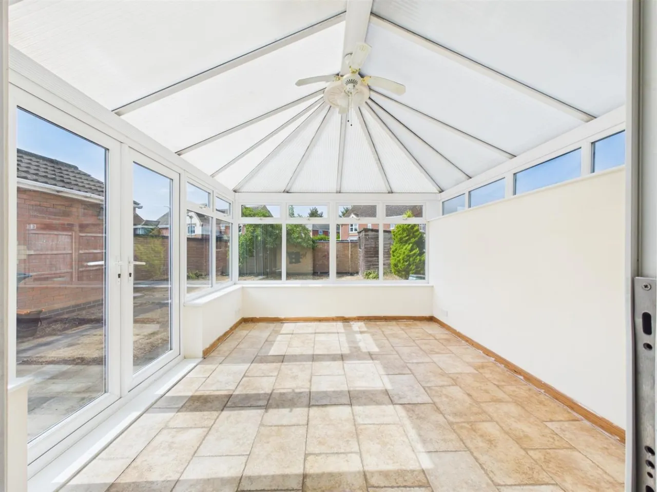Mallard Court, North Hykeham, Lincoln, photo 8