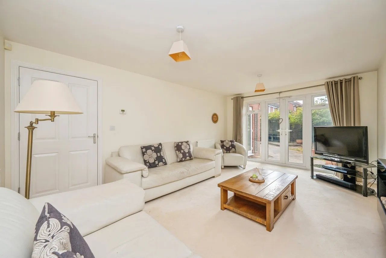 Mary Slater Road, Lichfield, WS13, photo 5