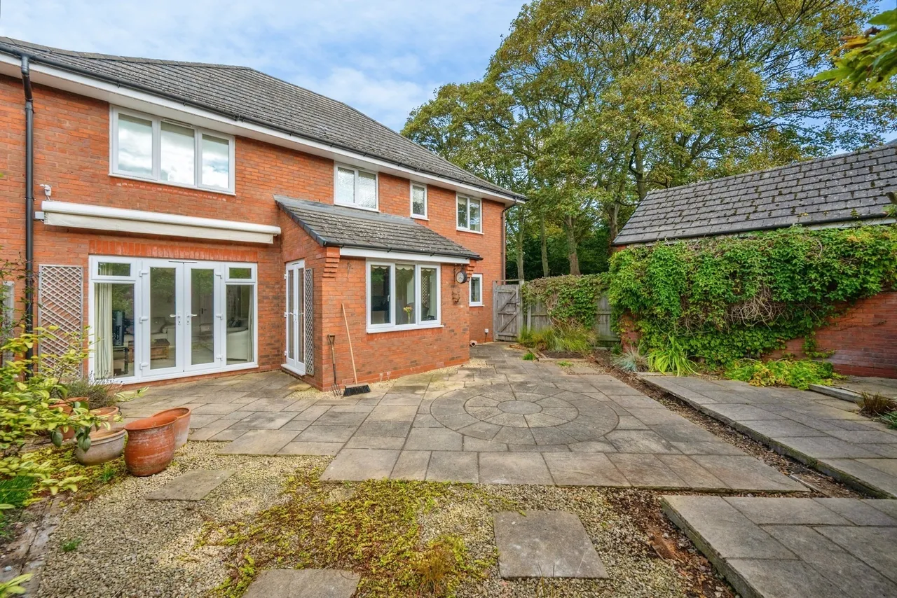 Mary Slater Road, Lichfield, WS13, photo 29