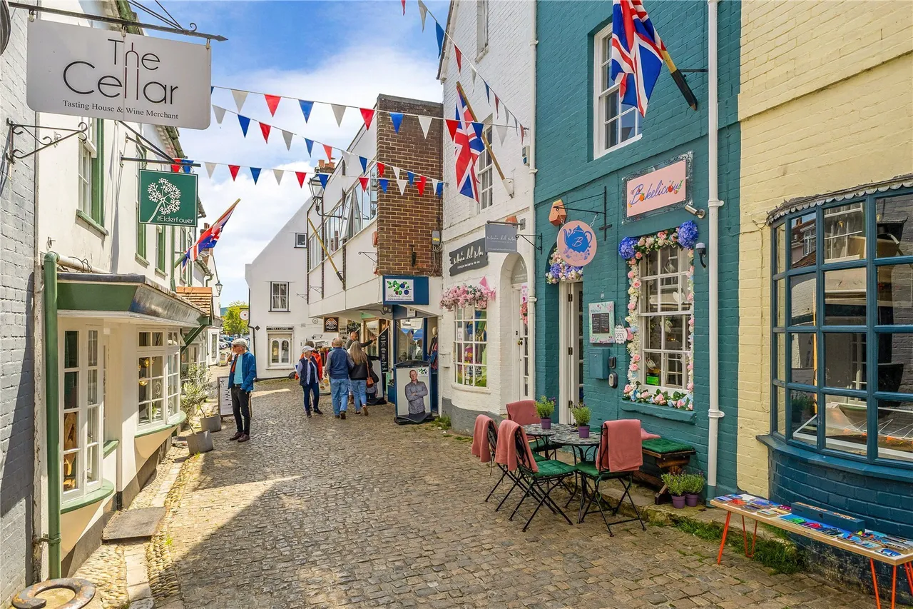 Quay Street, Lymington, SO41, photo 2