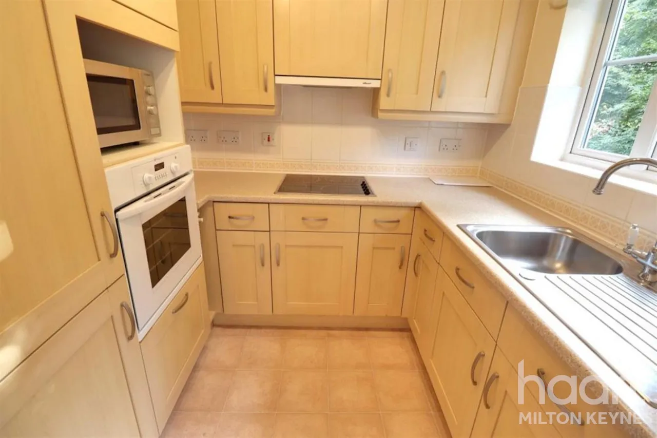 Newton Court, Hoppers Hill, MK46, photo 5