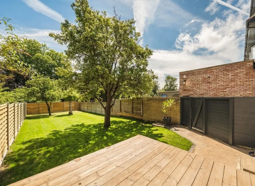 St. Dunstans Avenue, Acton, W3, photo 5
