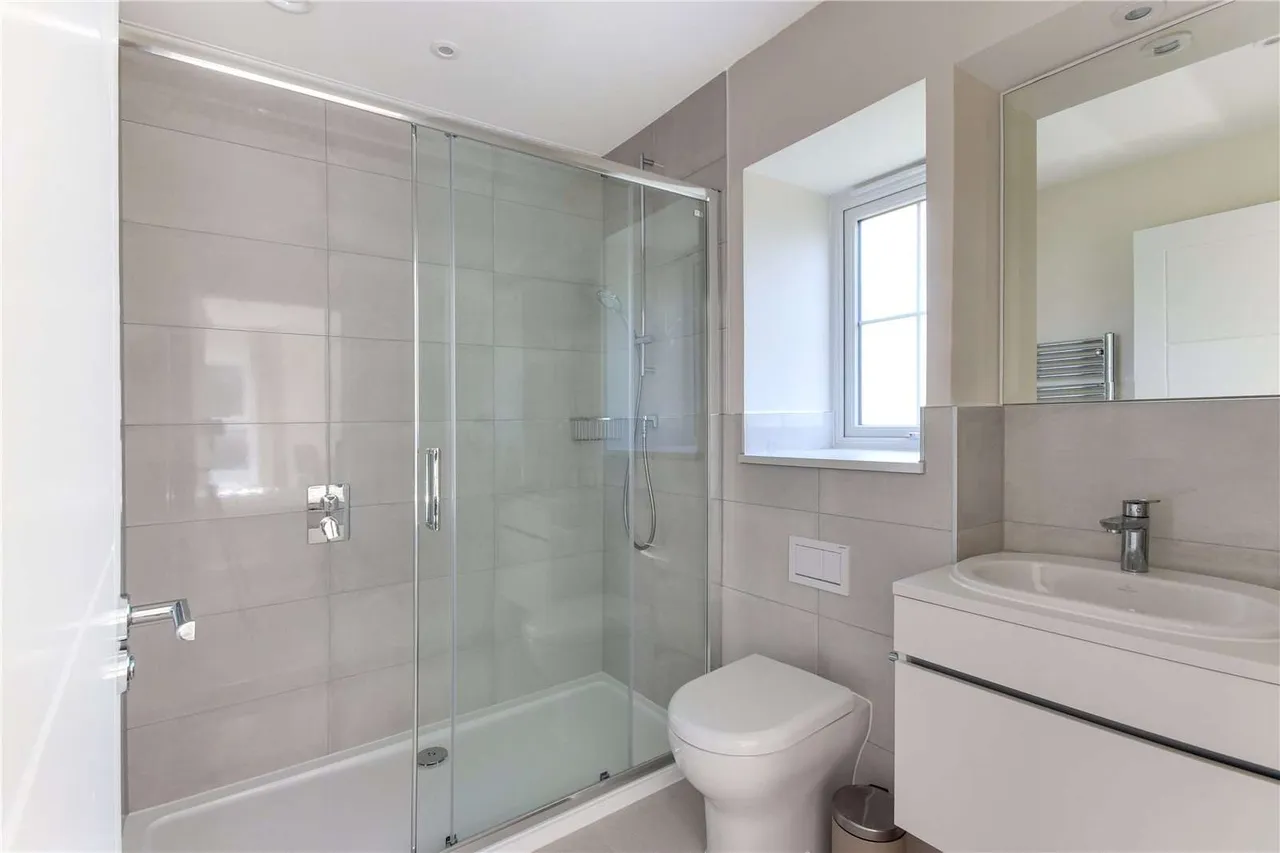 Rafferty Drive, Tunbridge Wells, TN2, photo 16