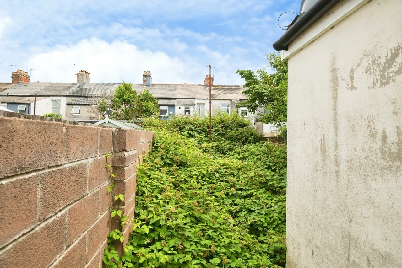 Warwick Street, Grangetown, Cardiff, CF11, photo 18