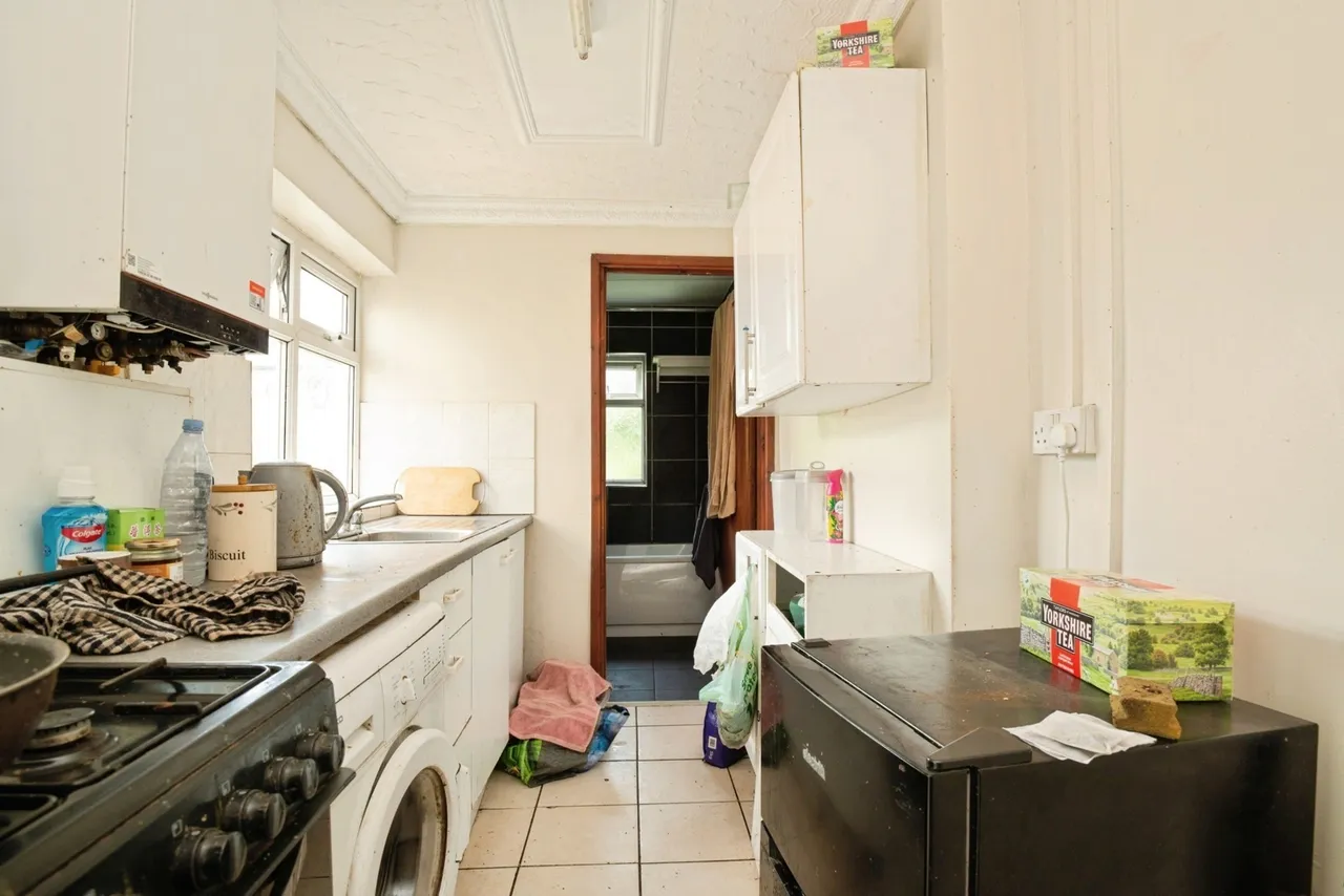 Warwick Street, Grangetown, Cardiff, CF11, photo 11