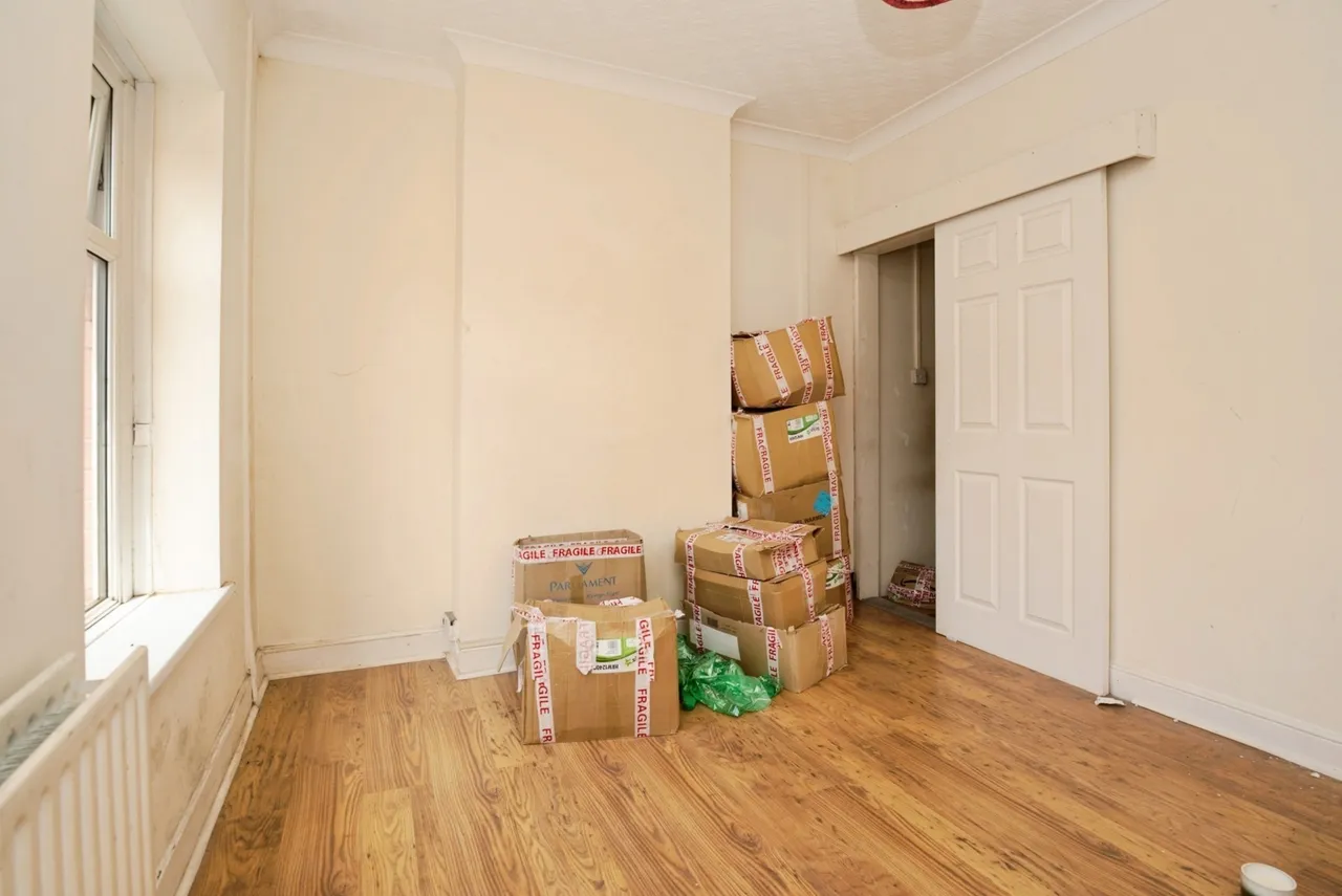 Warwick Street, Grangetown, Cardiff, CF11, photo 8