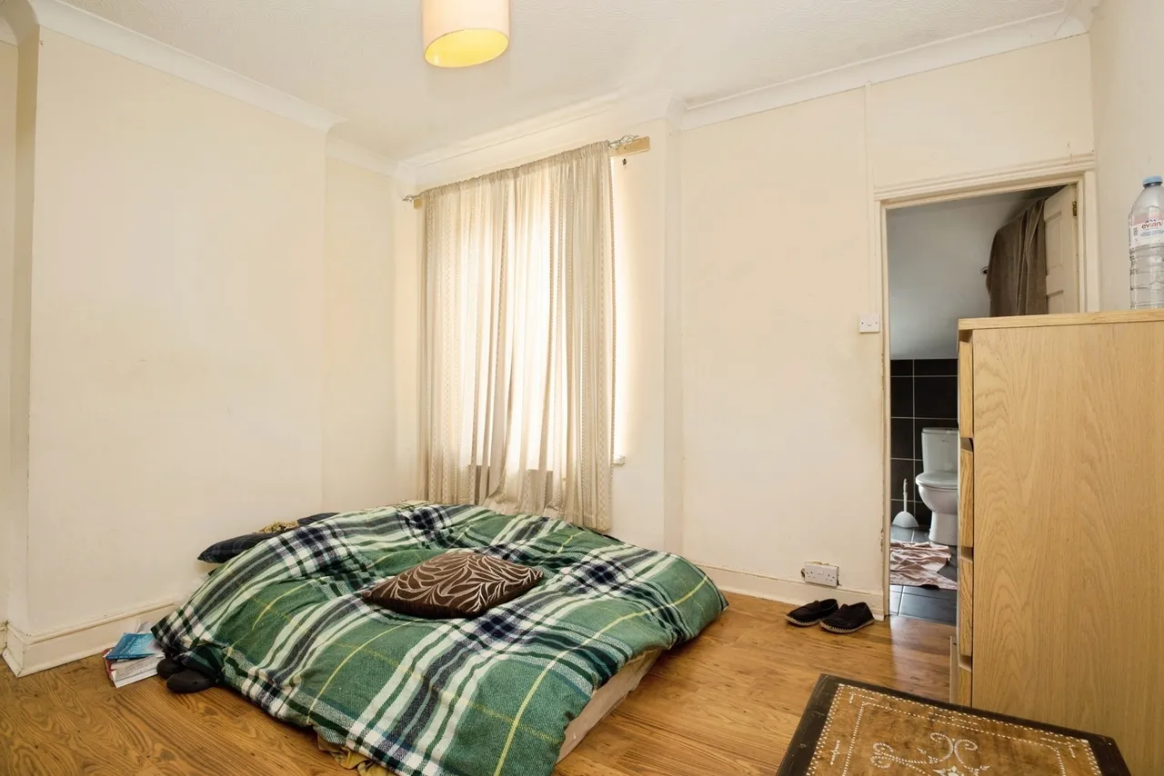 Warwick Street, Grangetown, Cardiff, CF11, photo 19